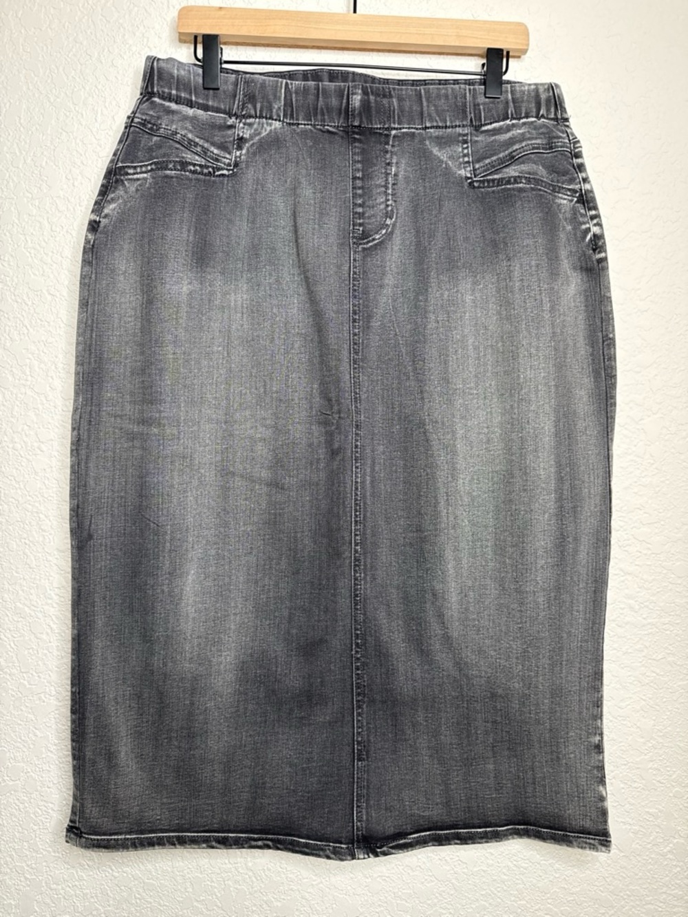 Christopher & Banks Pull-On Stretch Denim Midi Skirt Black Wash Gray Size 10